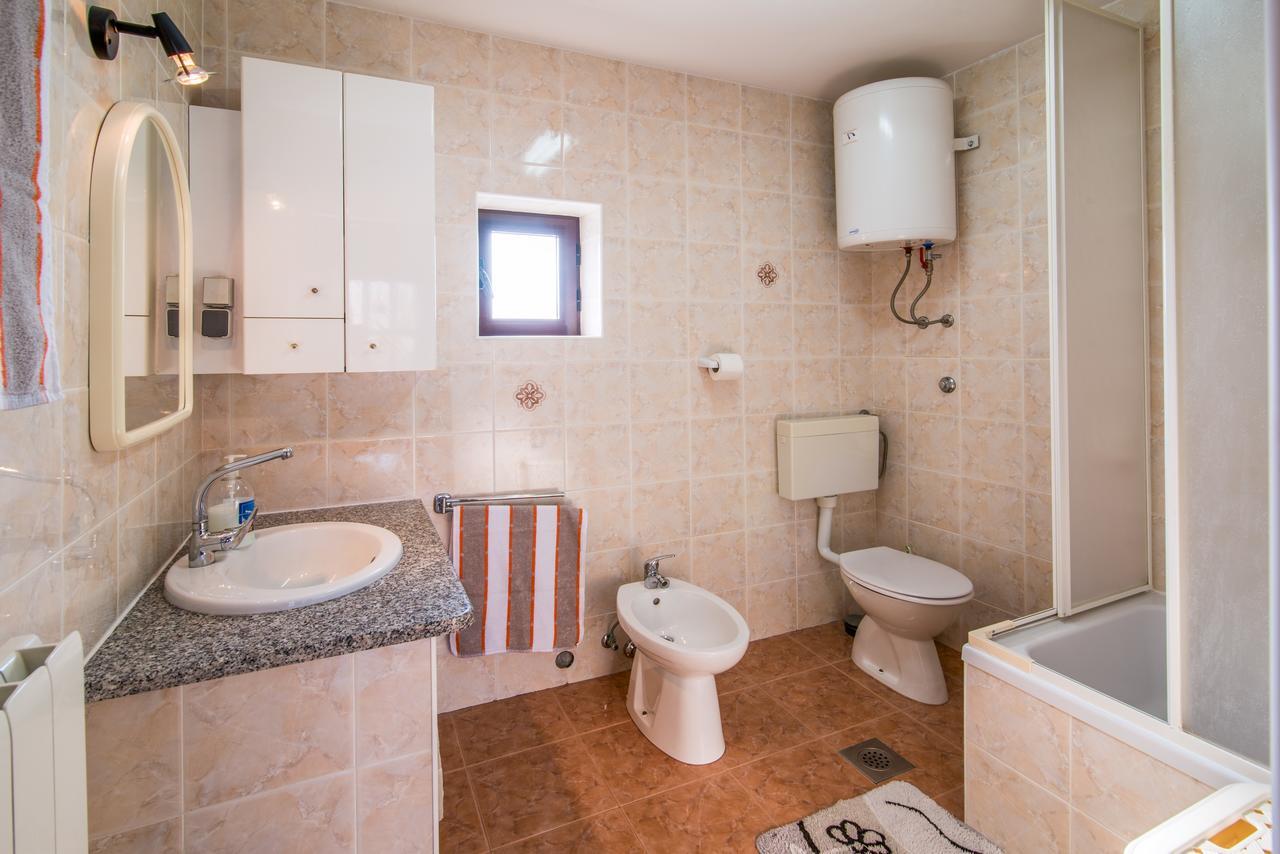 Apartment Sandra Krk Đảo Krk Ngoại thất bức ảnh