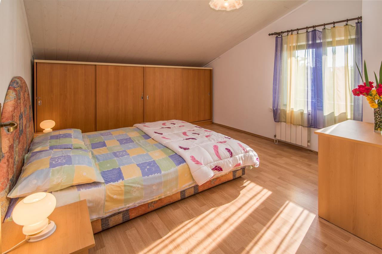 Apartment Sandra Krk Đảo Krk Ngoại thất bức ảnh