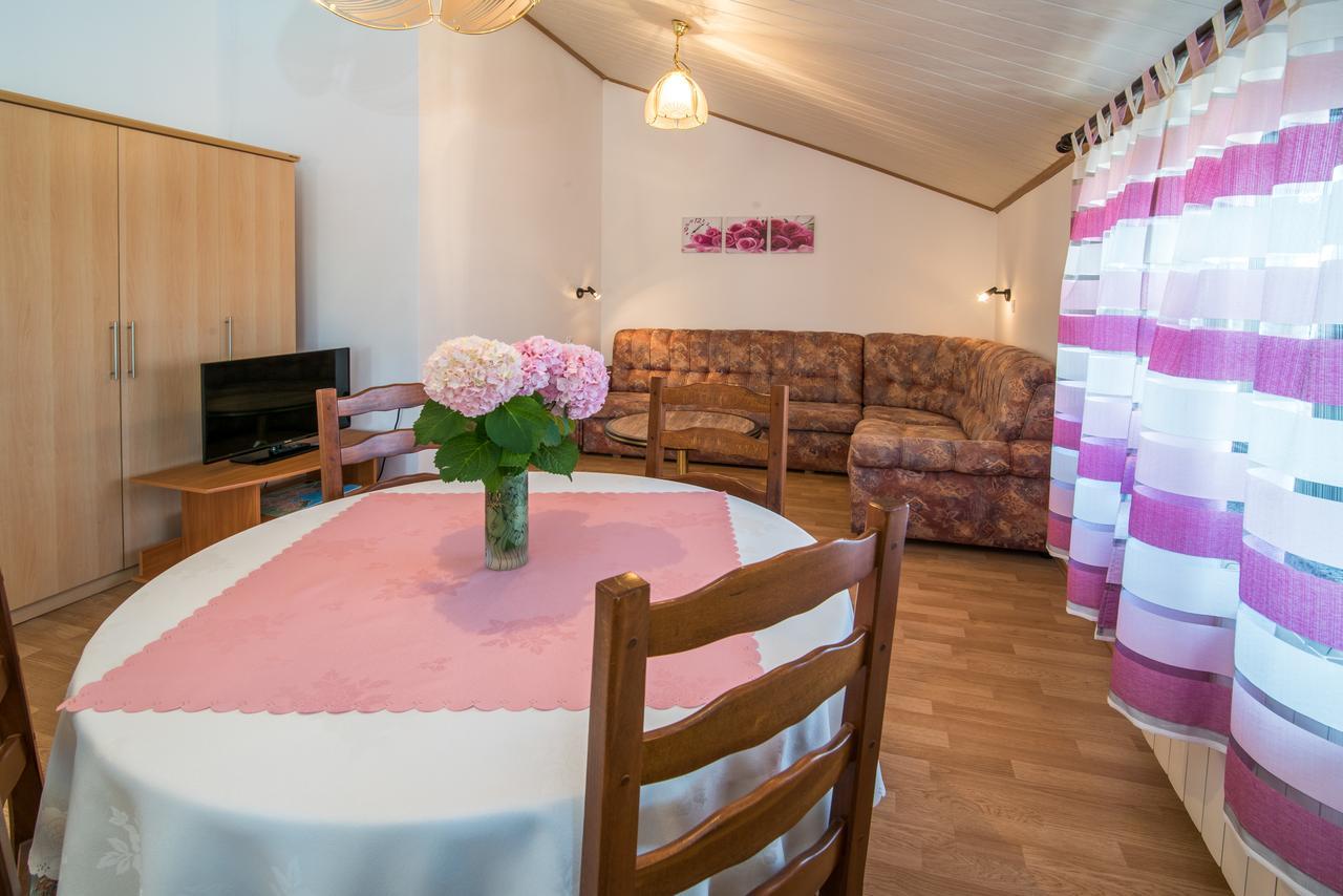 Apartment Sandra Krk Đảo Krk Ngoại thất bức ảnh